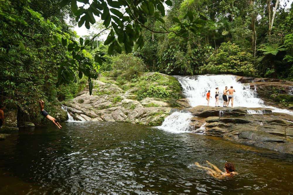 JEEP PARATY 11:00 Horas