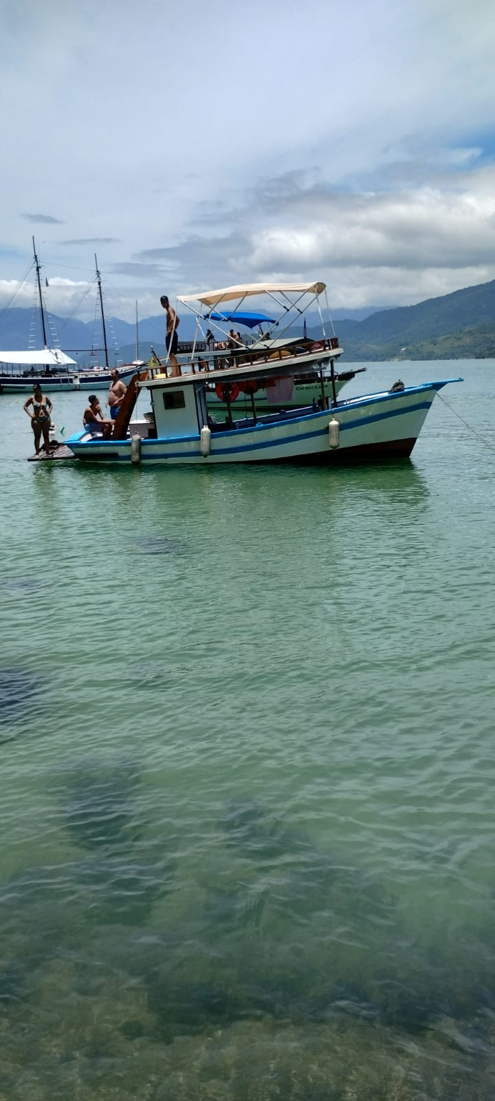 BARCO PRIVATIVO PARATY ( 2 pessoas )