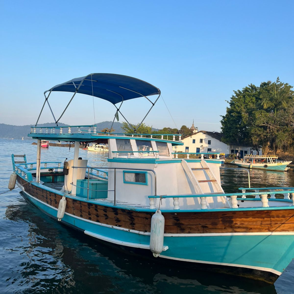 BARCO PRIVATIVO PARATY ( 4 Pessoas )