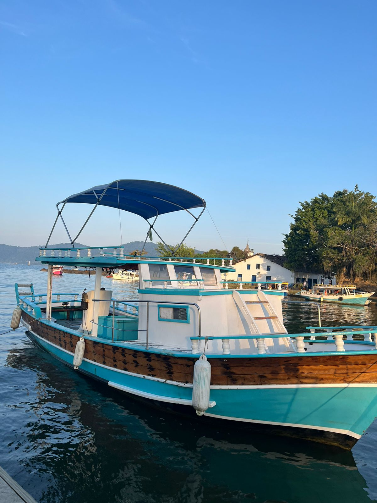 BARCO PRIVATIVO PARATY ( 4 Pessoas )