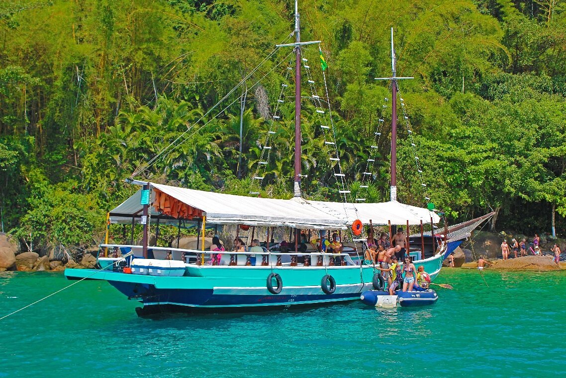 ESCUNA PARATY - 10:45 horas - Lagoa Azul & Ilha dos Cocos