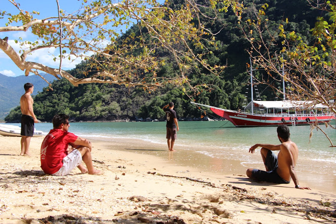 ESCUNA PARATY - 09:30 horas - Ilha dos Cocos - Roteiro COMPLETO