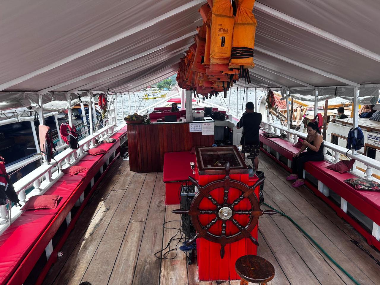 ESCUNA PARATY - 09:30 horas - Ilha dos Cocos - Roteiro COMPLETO