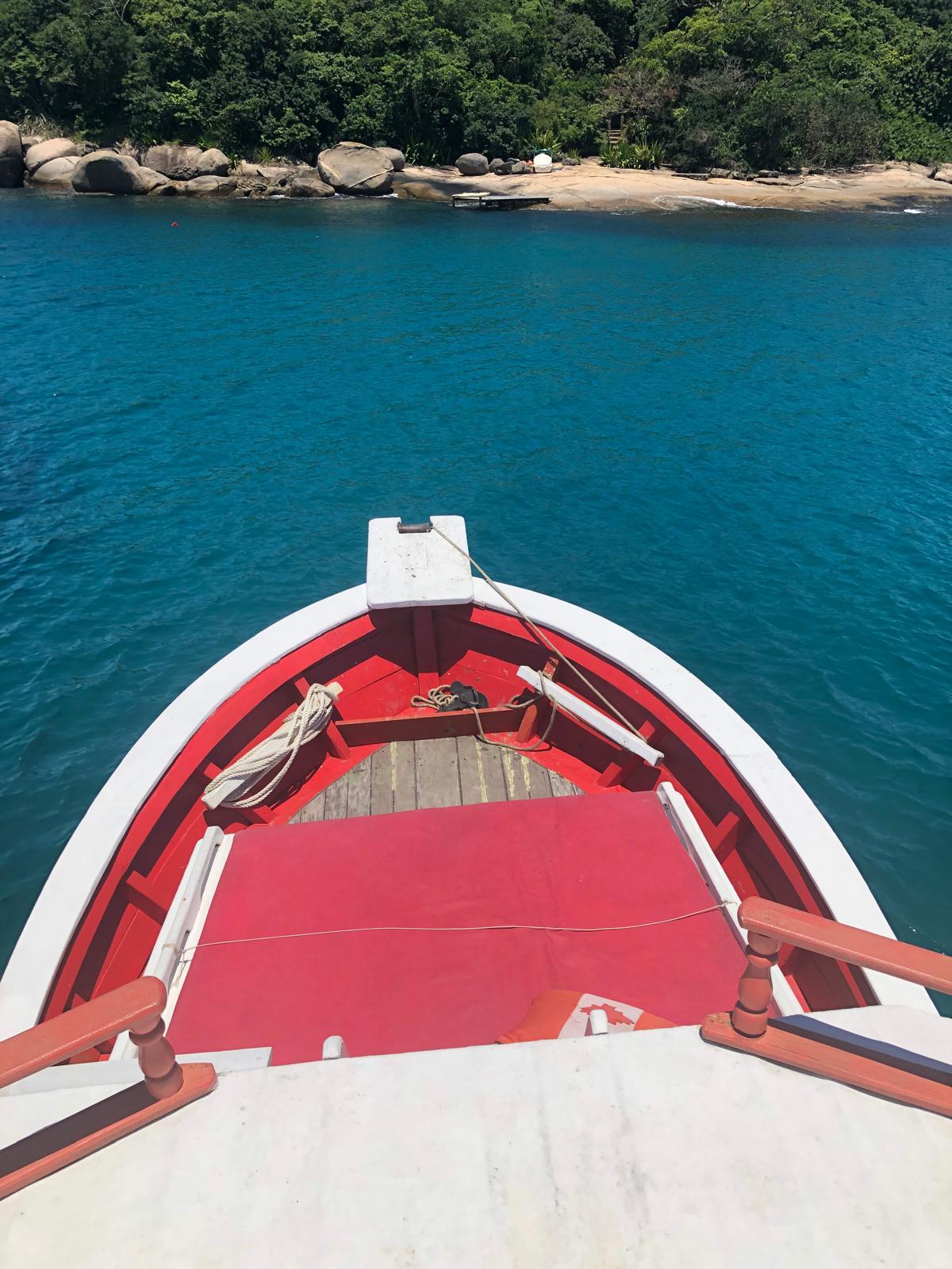 BARCO PRIVATIVO PARATY ( 8 Pessoas )