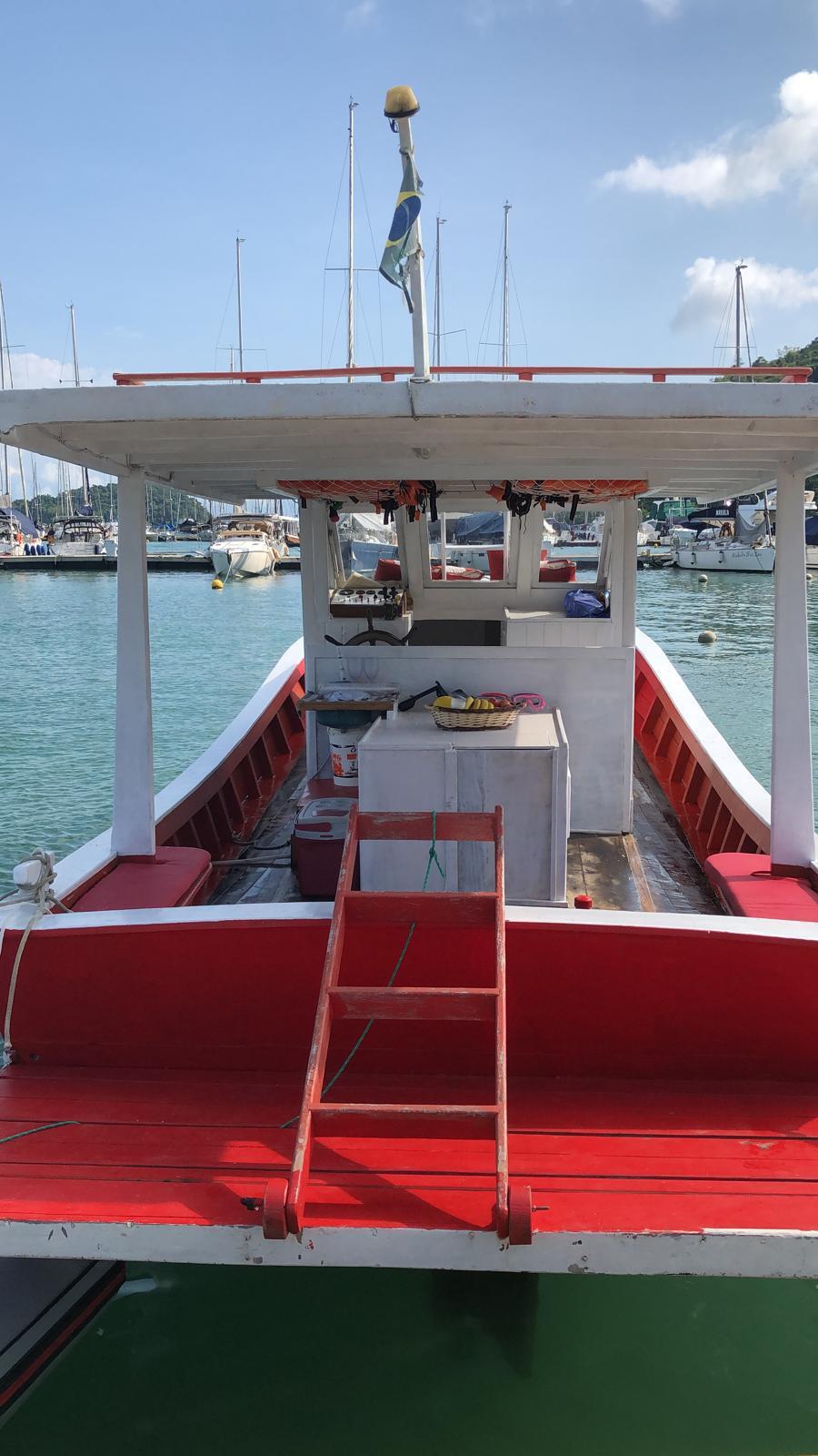 BARCO PRIVATIVO PARATY ( 8 Pessoas )