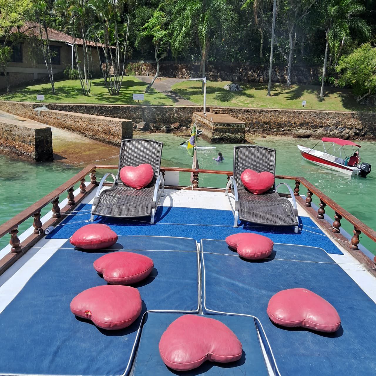 BARCO PRIVATIVO PARATY (25 Pessoas )