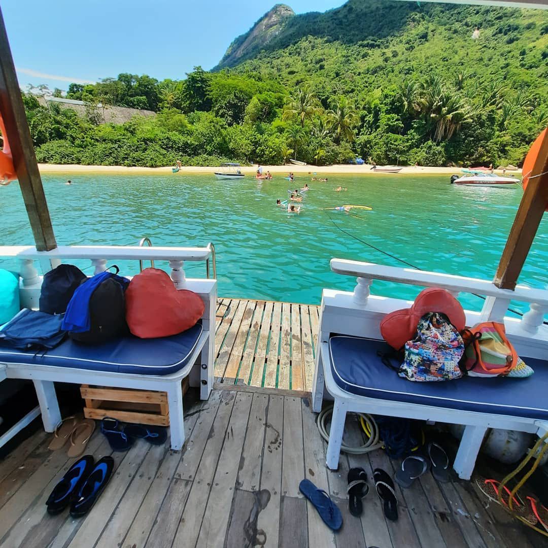 BARCO PRIVATIVO PARATY (25 Pessoas )