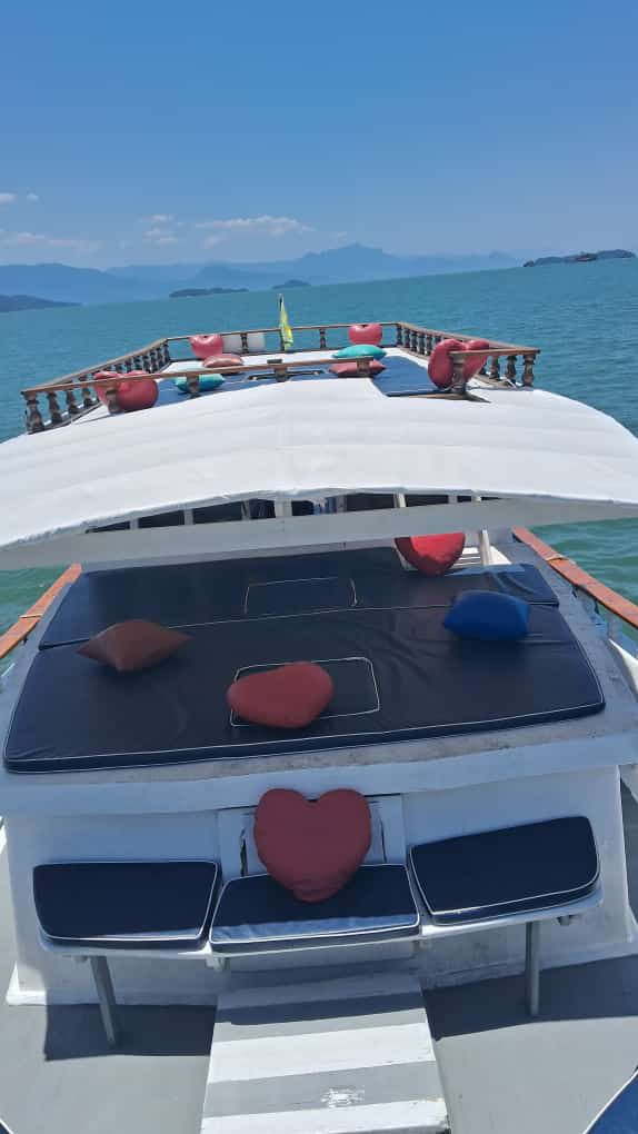 BARCO PRIVATIVO PARATY (25 Pessoas )