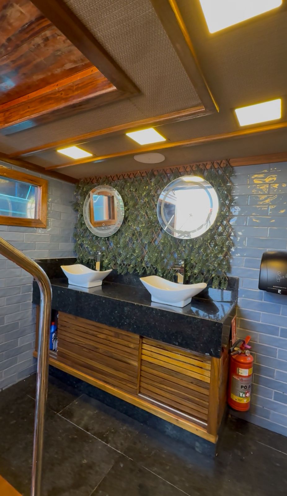 ESCUNA NOVA 10:00 Horas - Ilha dos Cocos ROTEIRO COMPLETO