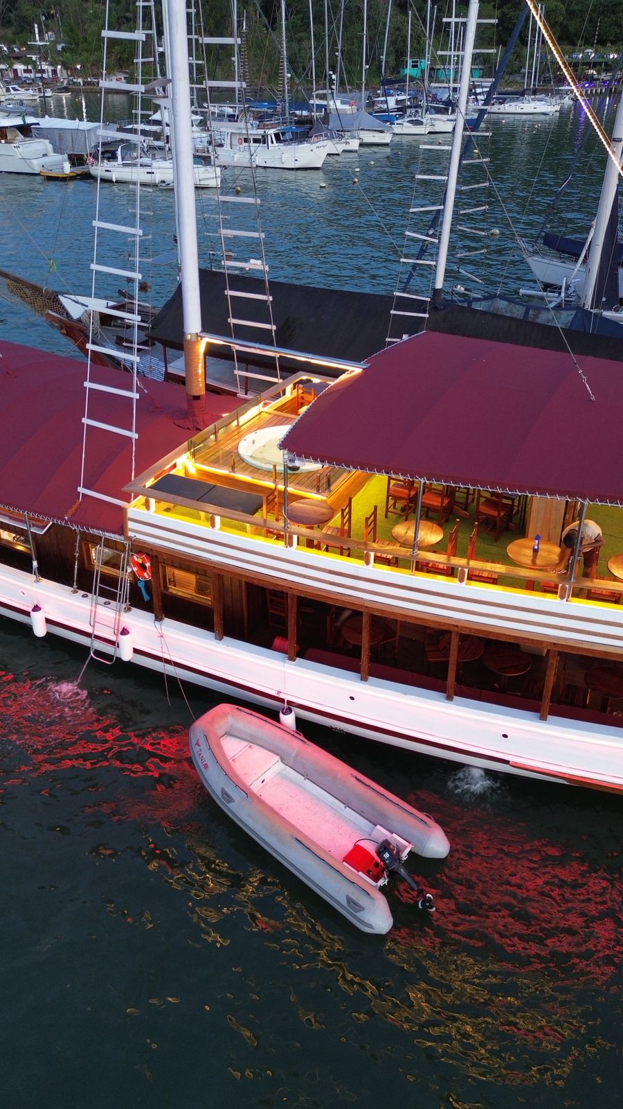 ESCUNA NOVA 10:00 Horas - Ilha dos Cocos ROTEIRO COMPLETO