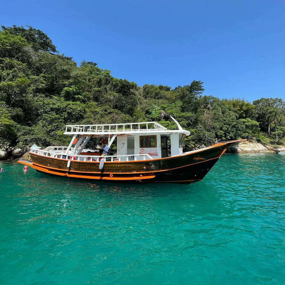 BARCO PARATY - 12:00 Horas - Ilha dos Cocos - Entrada Cooler Liberada 