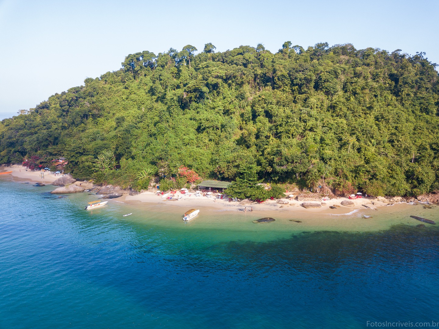 ILHA DO PELADO & PRAIA DE SÃO GONÇALO – TRANSFER PARATY   VAN e LANCHA