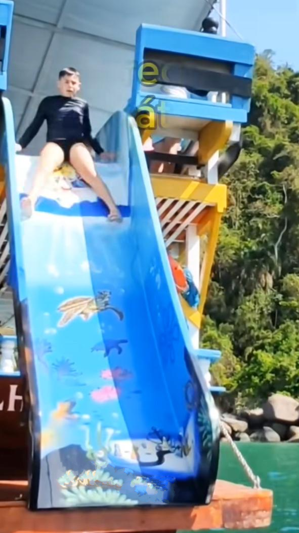 ESCUNA - SpongeBob THEMATICO - 11:00 Horas - Ilha dos Cocos