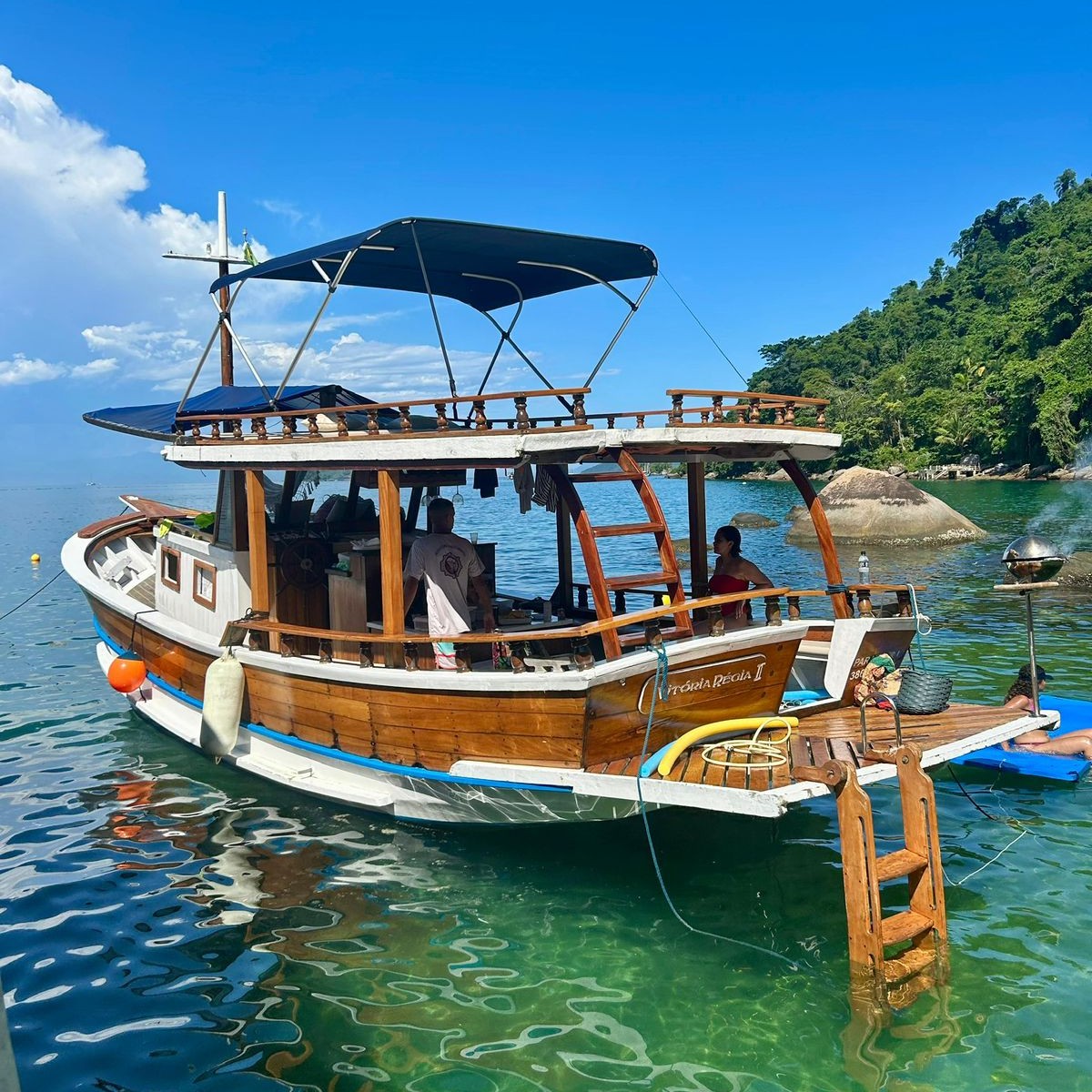BARCO PRIVATIVO PARATY (10 Pessoas) Roteiro Tradicional