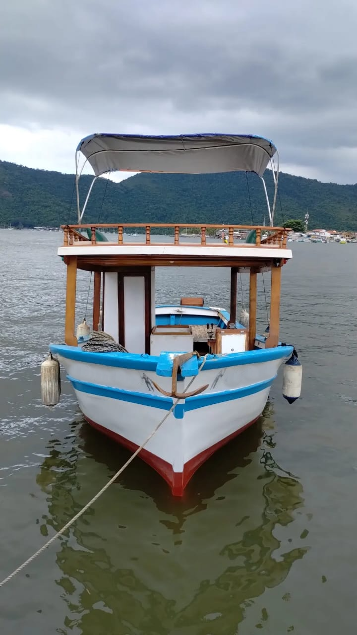 BARCO PRIVATIVO PARATY Churrasqueira & Toilet Abordo