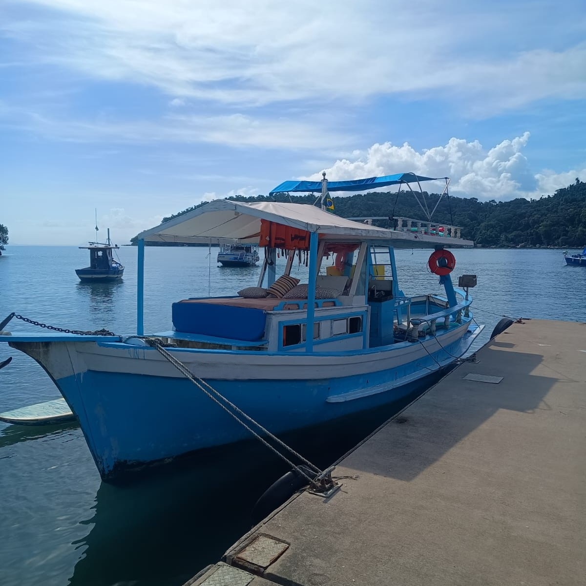 BARCO PRIVATIVO PARATY Churrasqueira & Toilet Abordo