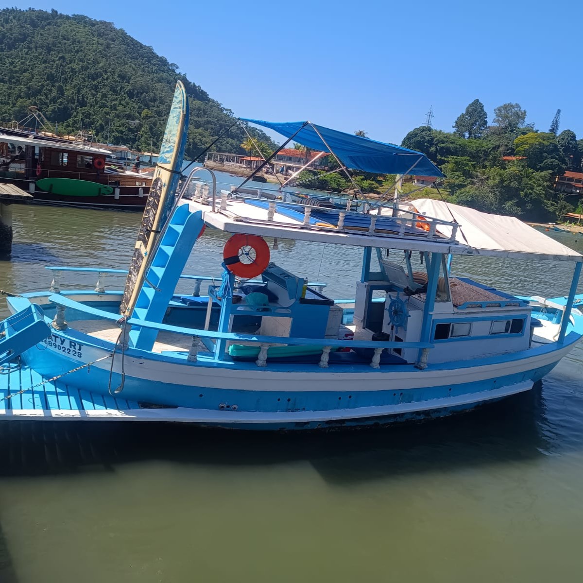 BARCO PRIVATIVO PARATY Churrasqueira & Toilet Abordo
