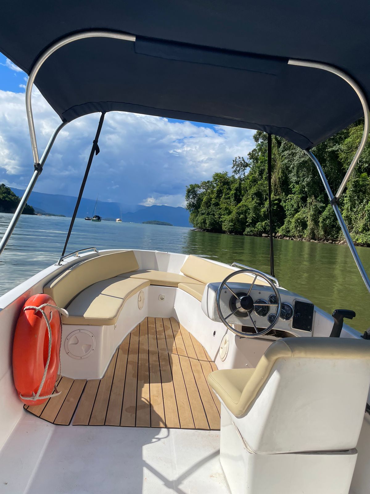 LANCHA PRIVATIVA (4 pessoas)