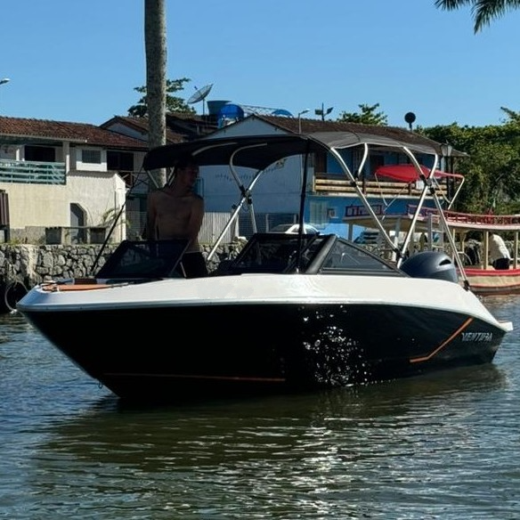 LANCHA PRIVATIVA PARATY Snorkel & Cooler com gelo