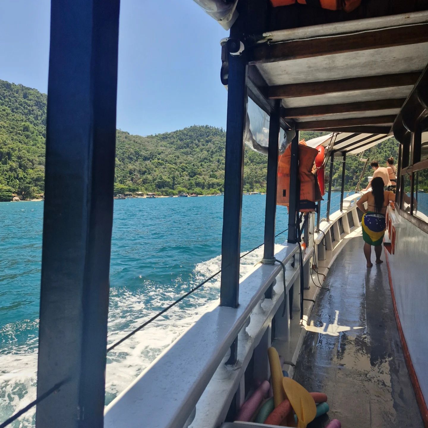 ESCUNA FAMILIAR PARATY  Toboagua e Stand Up Incluso