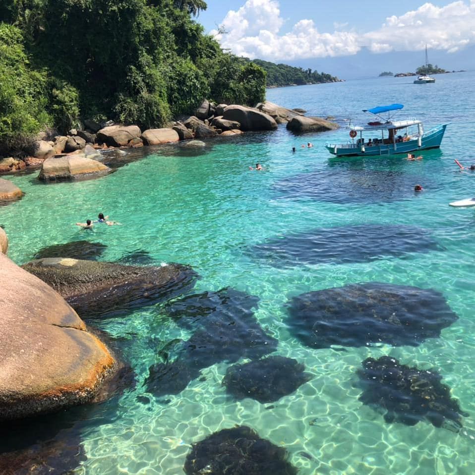 BARCO PRIVATIVO PARATY Cooler & Churrasqueira Abordo