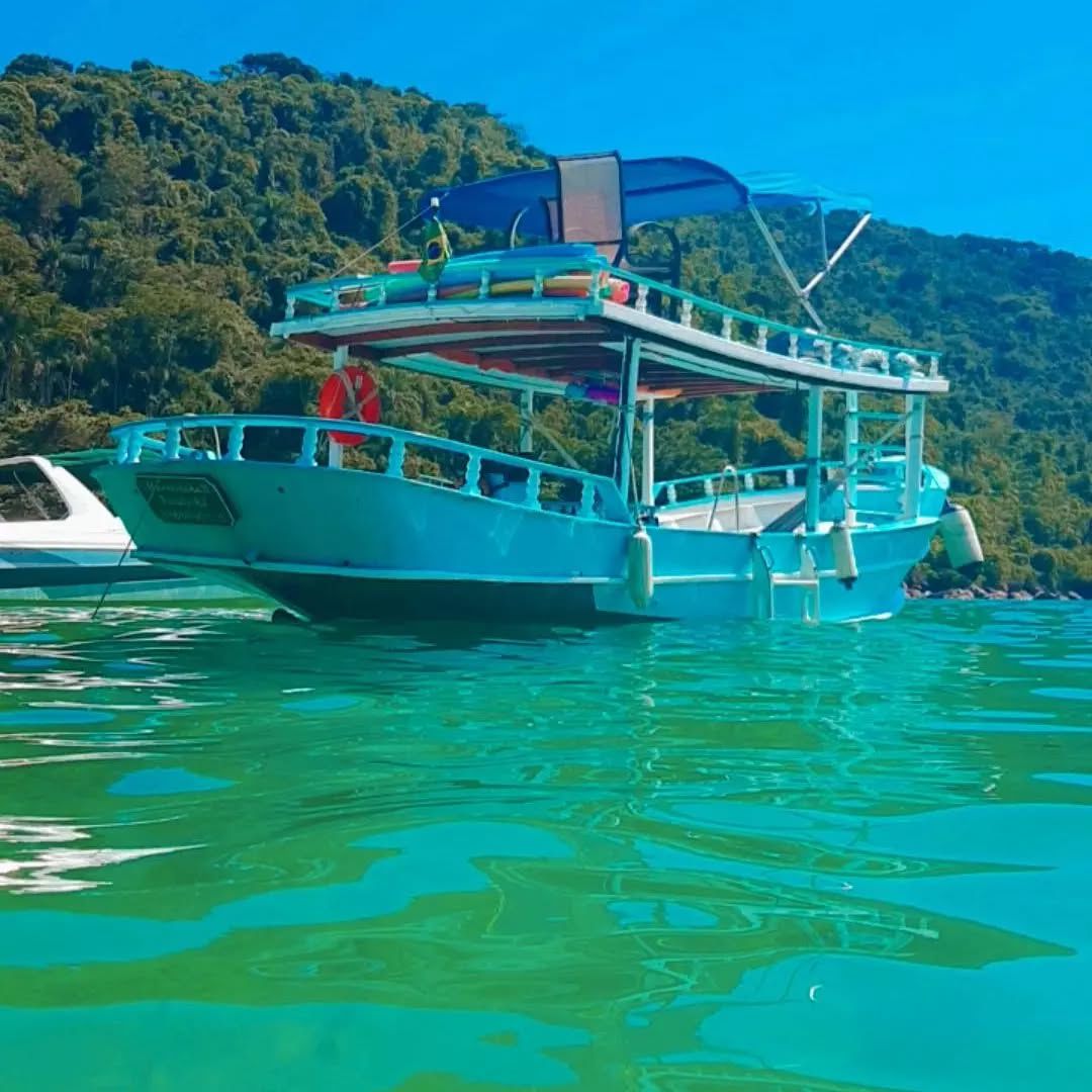 BARCO PRIVATIVO PARATY Cooler & Churrasqueira Abordo