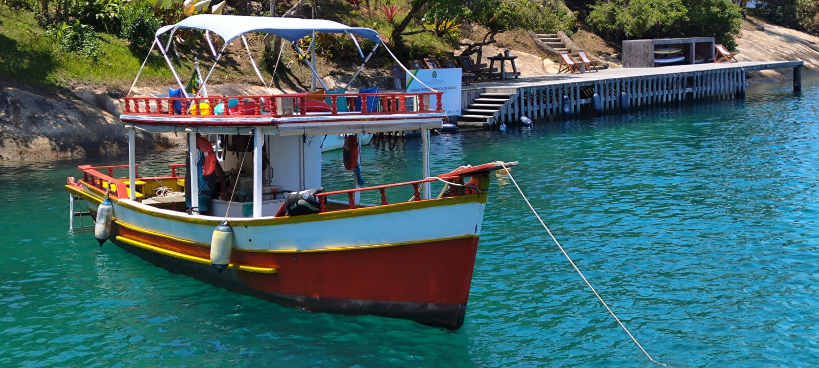 BARCO PRIVATIVO PARATY  Churrasqueira & Toilet Abordo