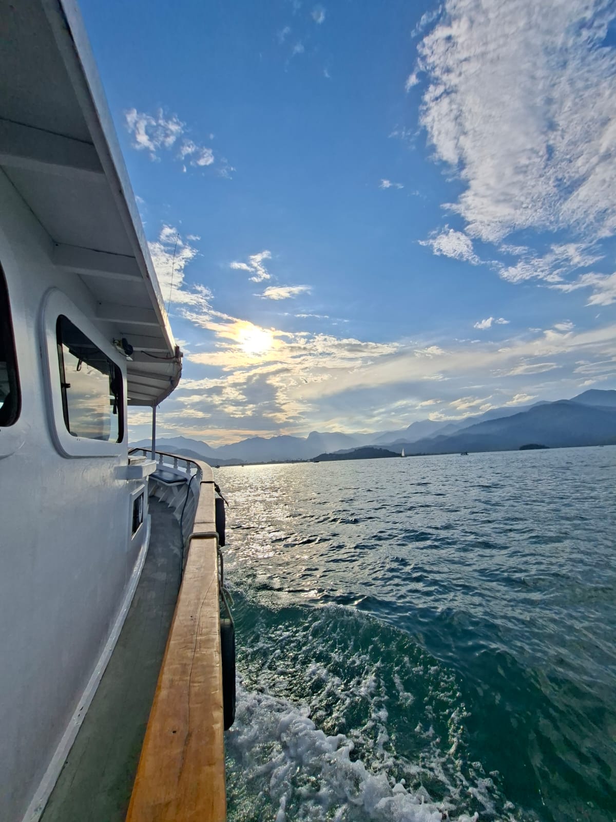 BARCO PRIVATIVO PARATY - Stand Up Incluso