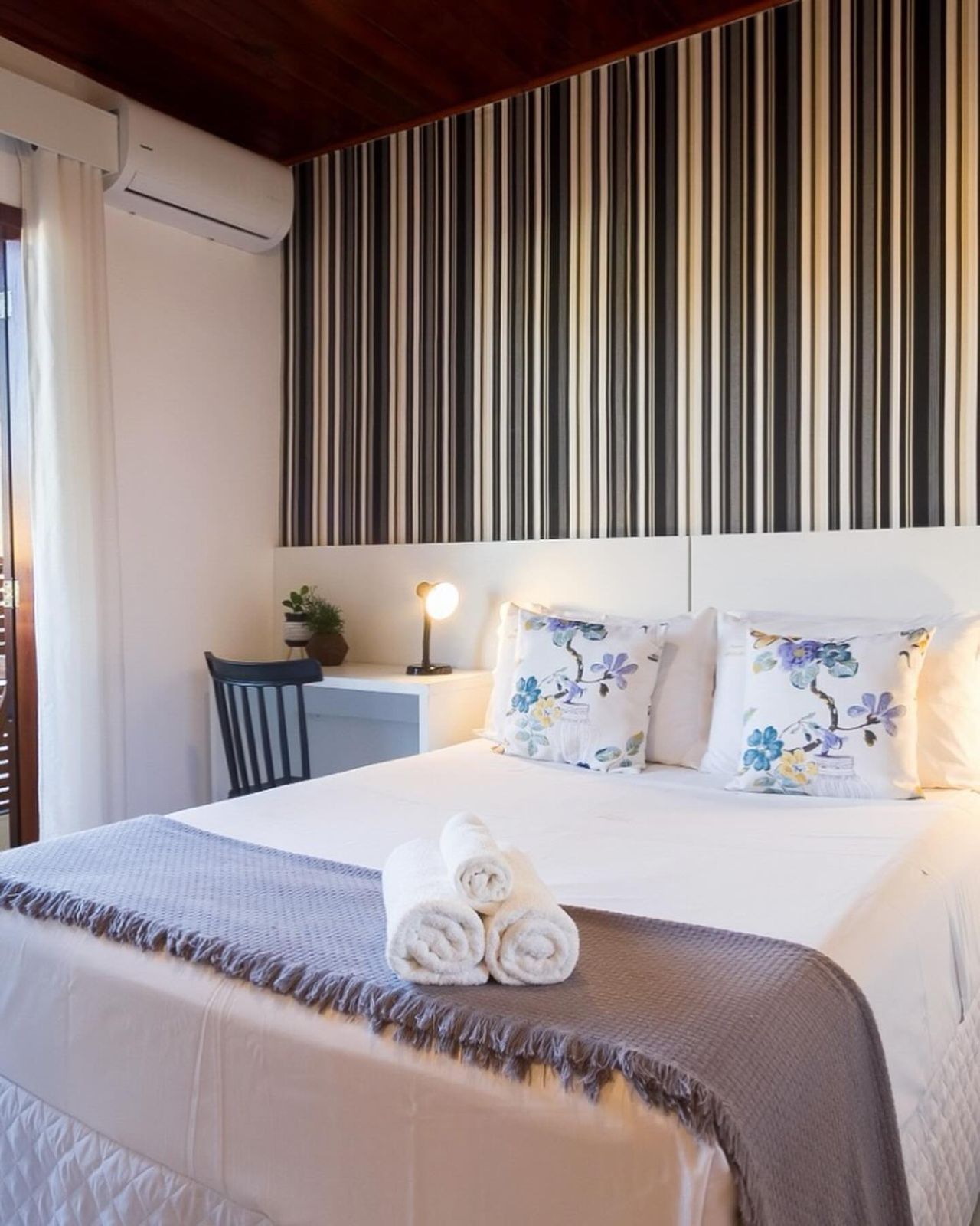 POUSADA PÉ NA AREIA – PARATY