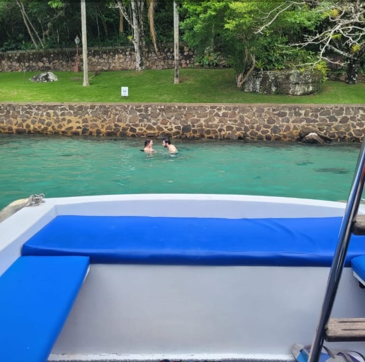 BARCO PRIVATIVO PARATY (6 pessoas)