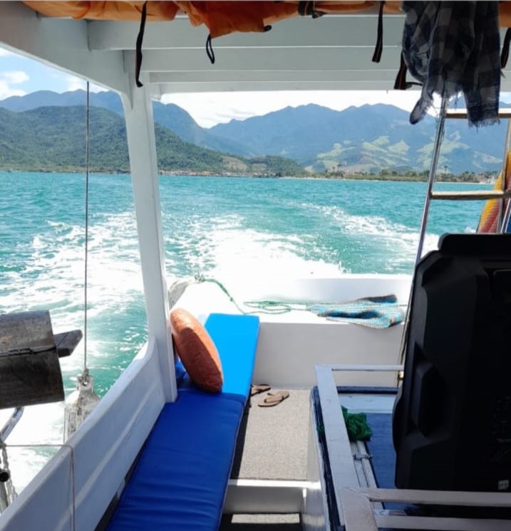 BARCO PRIVATIVO PARATY (6 pessoas)