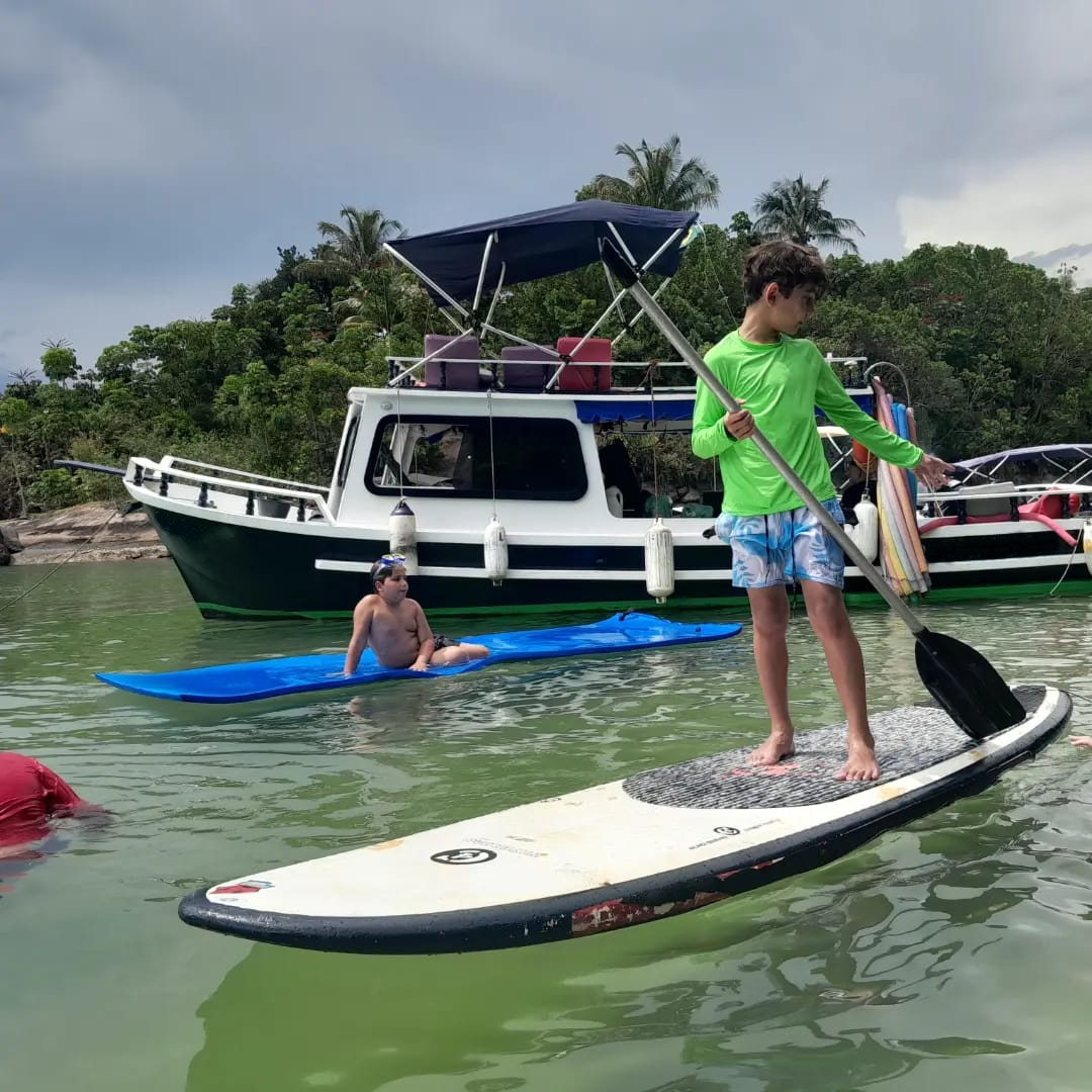 BARCO PRIVATIVO PARATY (6 pessoas)