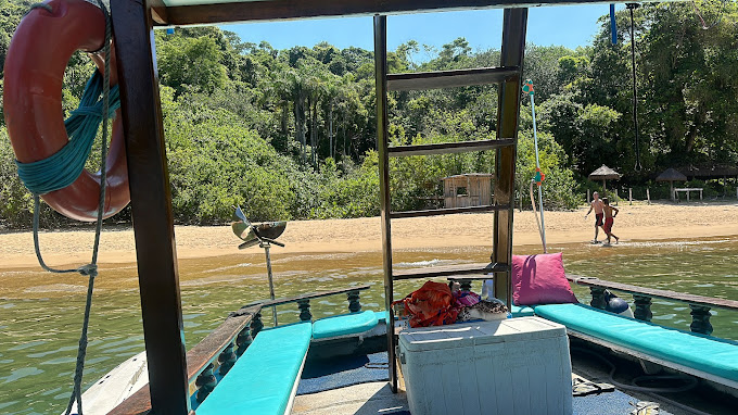 BARCO PRIVATIVO PARATY (5 pessoas)