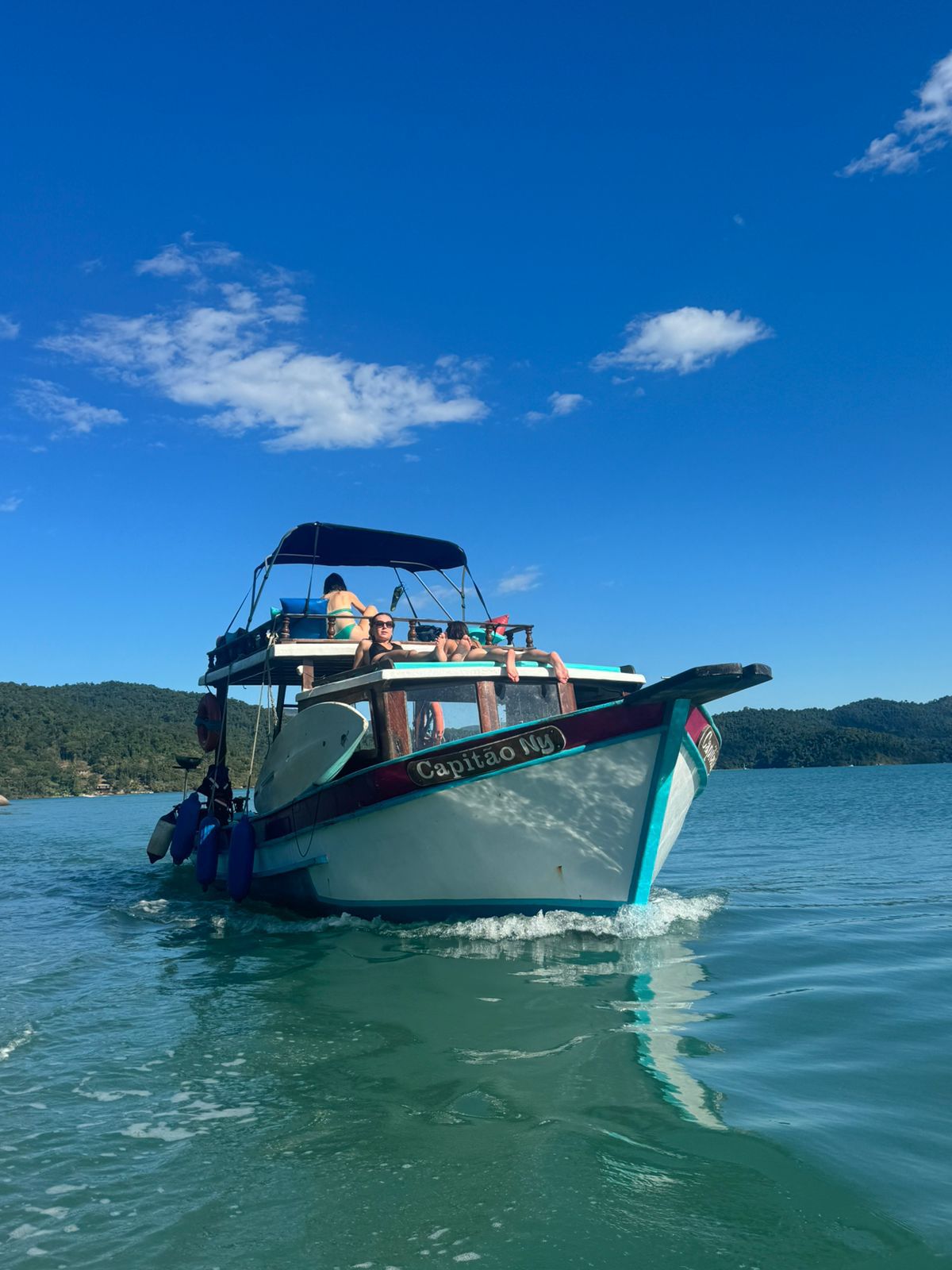 BARCO PRIVATIVO PARATY (5 pessoas)