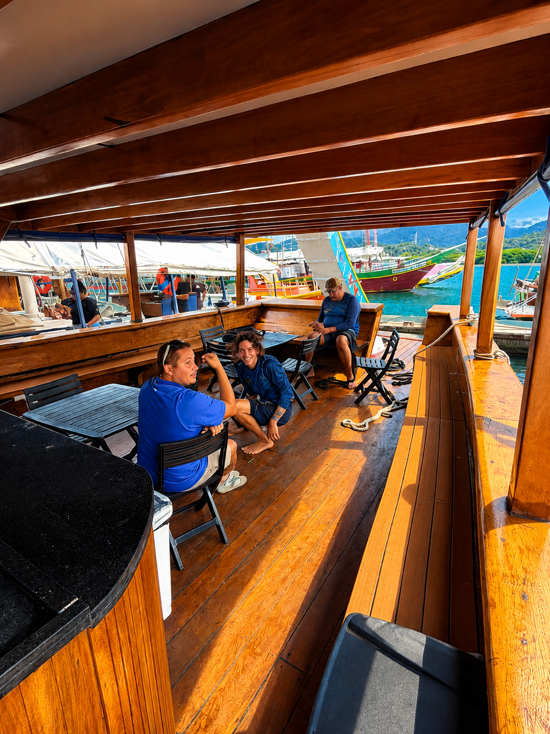 Escuna ADVENTURE 10:30h – 6 Horas de Passeio e 5 Paradas