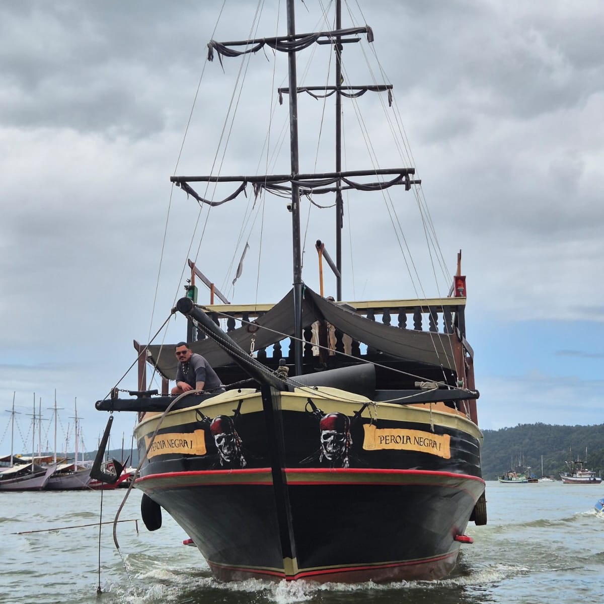 Escuna Pirata 11:00h 
